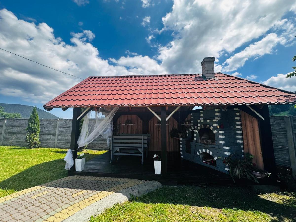 Садиба Дерев*Яна Хата Verkhovyna Exterior foto