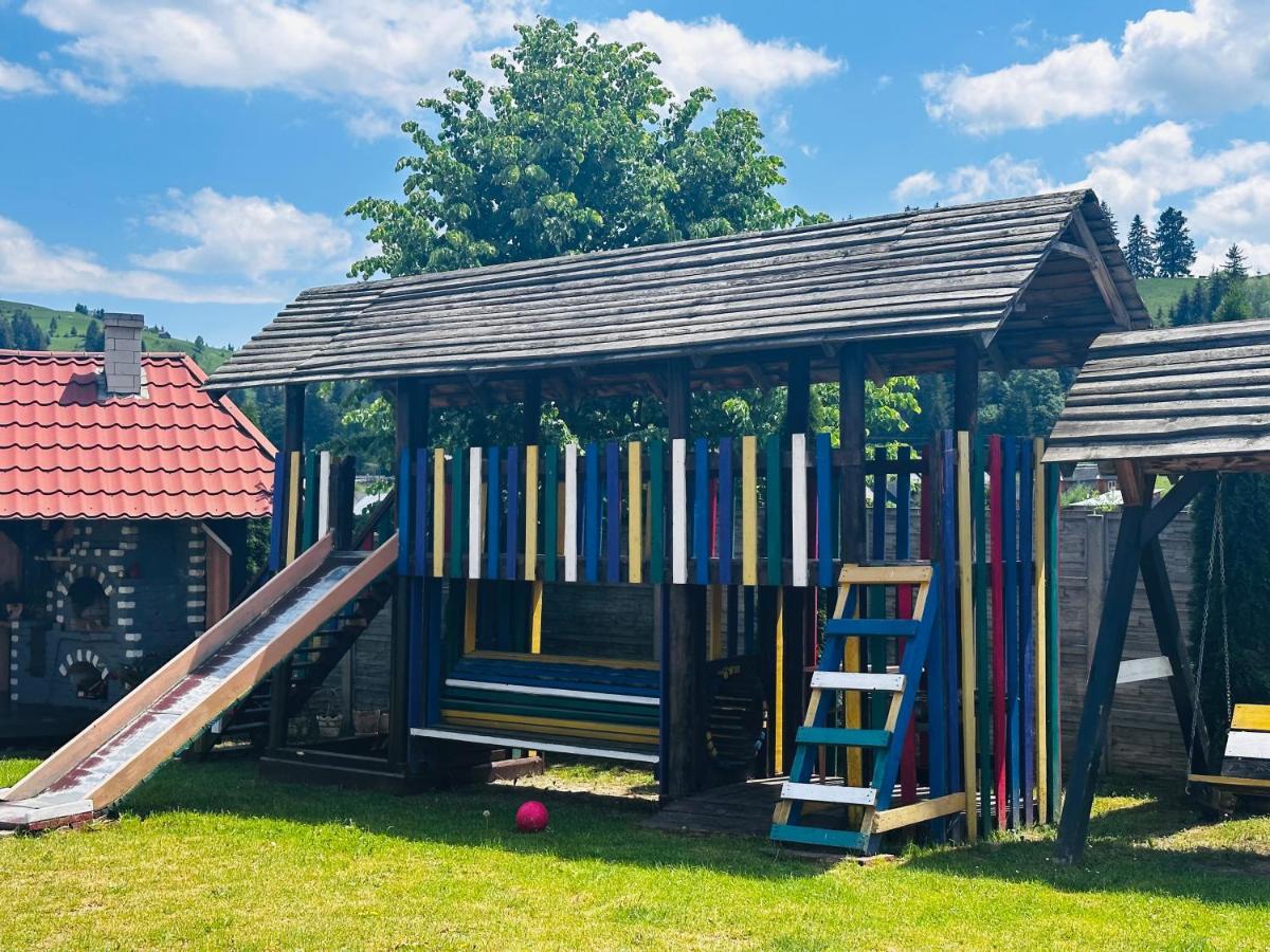 Садиба Дерев*Яна Хата Verkhovyna Exterior foto